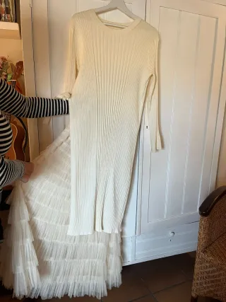 Jersey largo y falda tul crema talla única