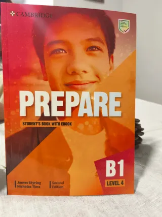 Prepare Level 4 Student's Book with eBook (Camb...