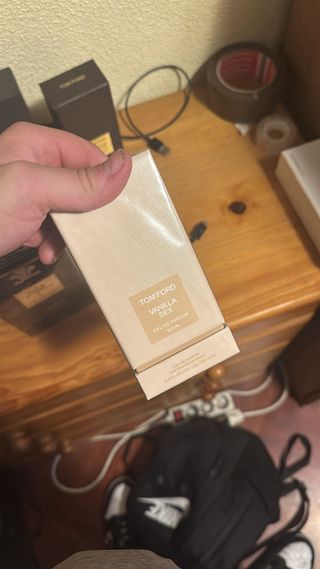 Perfume Tom Ford Caja Gris