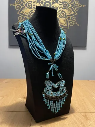 Collar Turquesa con Colgante