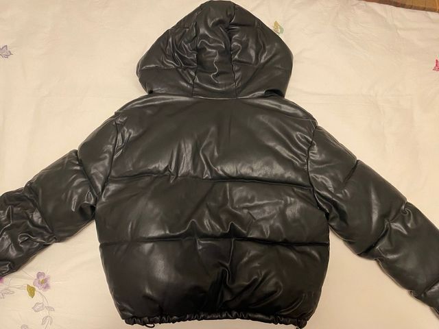 Abrigo acolchado cuero Bershka