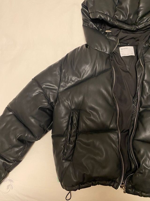 Abrigo acolchado cuero Bershka