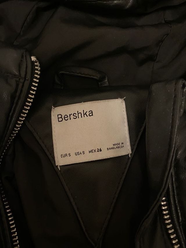 Abrigo acolchado cuero Bershka