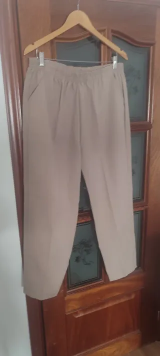 Pantalón beige