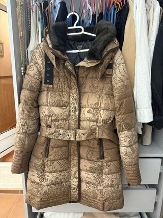 Plumífero Desigual estampado