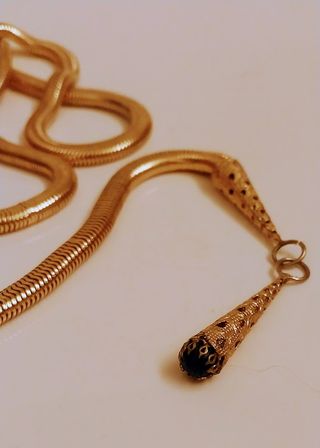 Cintura serpente catena oro nero