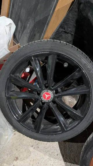 Llantas Mercedes 18 2018