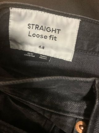 H&M Pantalones Loose Straight Fit Negros