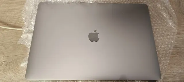 Pantalla MacBook Pro 15 A1990