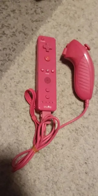 Consola Wii Mini + Mando + Wii Play