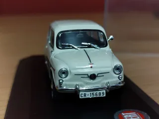 Coche Colección SEAT 800 (1964) 1:43
