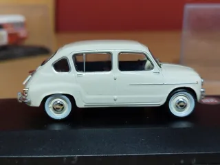 Coche Colección SEAT 800 (1964) 1:43