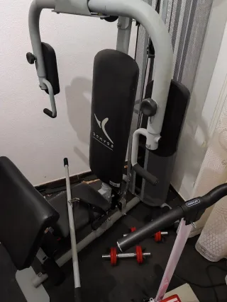 Máquina de gimnasio y cinta de correr