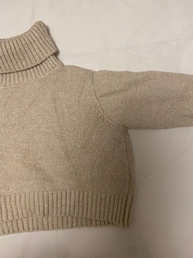 Jersey cuello alto beige