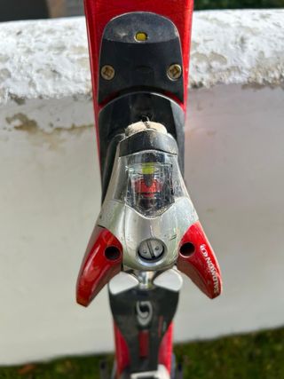 Esquís Salomon con bastones