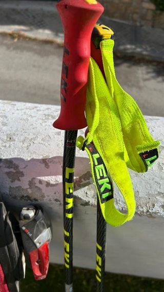 Esquís Salomon con bastones