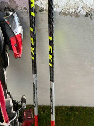 Esquís Salomon con bastones