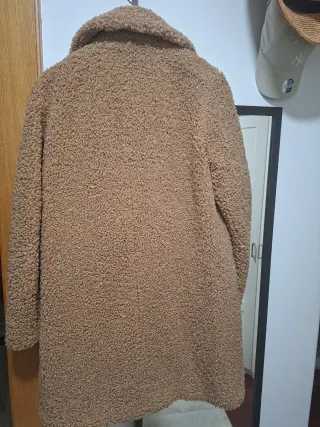 Abrigo Zara camel peluche