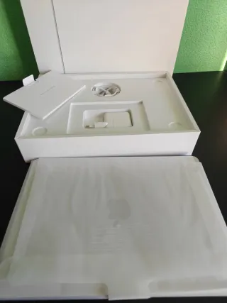 Macbook Air 13 M4 512GB 16RAM.  Nuevo+Factura
