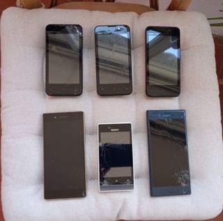 6 Cellulari. 3 Energy Colors, 3 Sony. Condizioni usate, vedi foto. Ideali per riparazioni.
