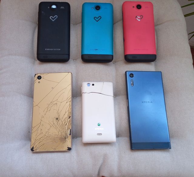 6 Móviles. 3 Energy Colors, 3 Sony.