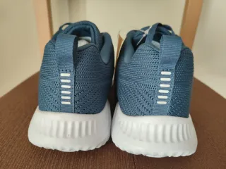 Zapatillas deportivas Kelme azul y blanco