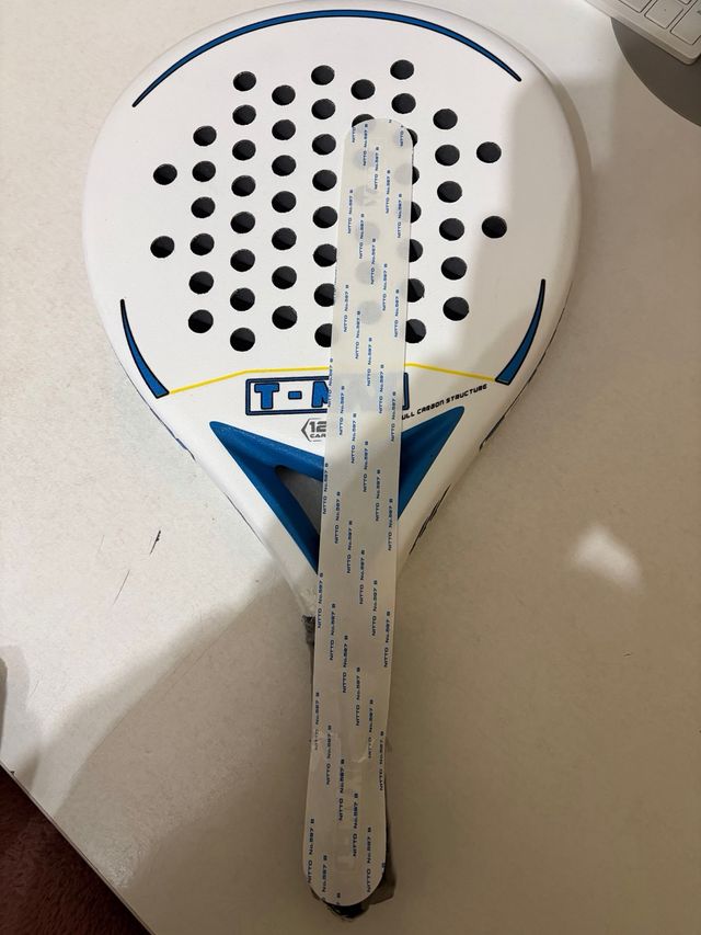 Racchetta da paddle T-Max Carbon nuova con controllo