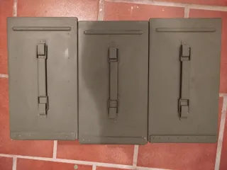 3 Cajas metálicas militar verde