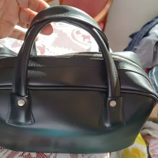 2 Bolsos de Viaje Vintage Marrón y Negro de cuero.