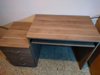 Escritorio y Cajonera Marrón Madera