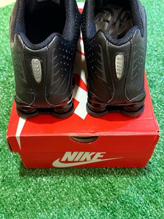 Nike Shox R4 Negro