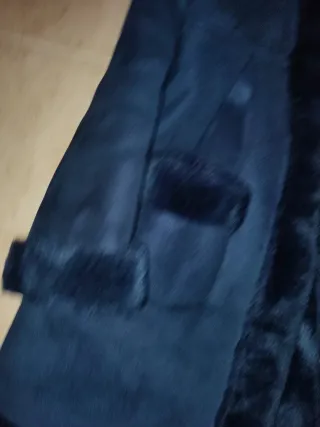 Abrigo niña con capucha y pelo