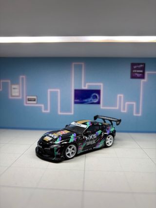 Coche a escala HKS Supra Negro