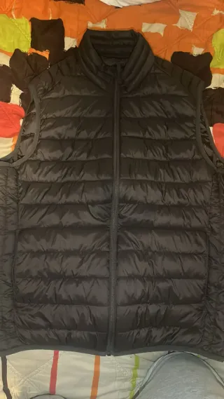 Chaleco acolchado marrón