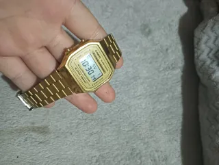 Reloj Casio Dorado