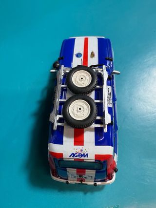 Renault 4L Hachette escala 1:43