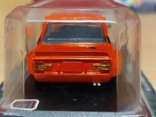 Coche de colección Fiat Abarth 131 1:43