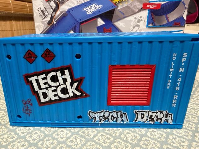 Tech Deck Contenedor Transformable SK8