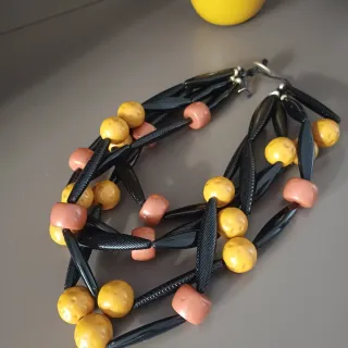 Collana donna più fili, usata pochissimo.