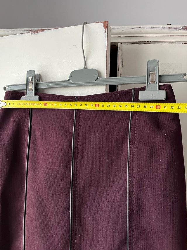 Lote Ropa Mujer: Faldas y Blusas