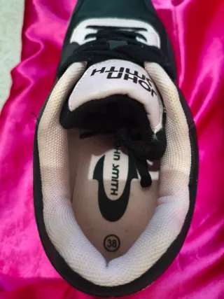 Zapatillas John Smith Negras y Rosas