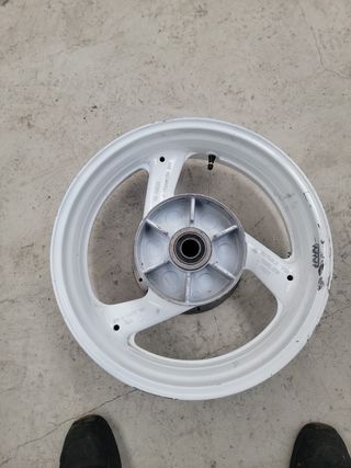 Llanta trasera yamaha fzr 1000