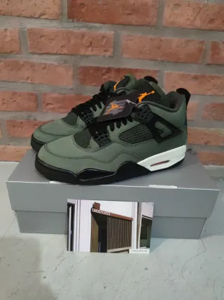 Jordan 4 Undefeated Verde Naranja