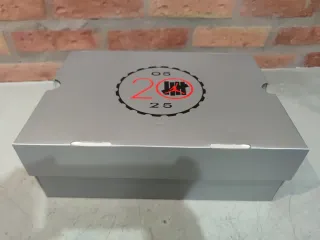 Jordan 4 Undefeated Verde Naranja