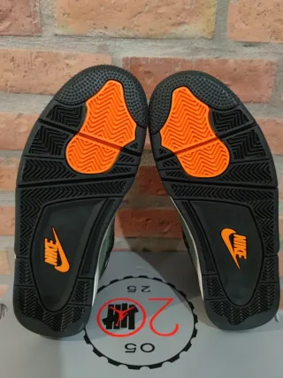 Jordan 4 Undefeated Verde Naranja