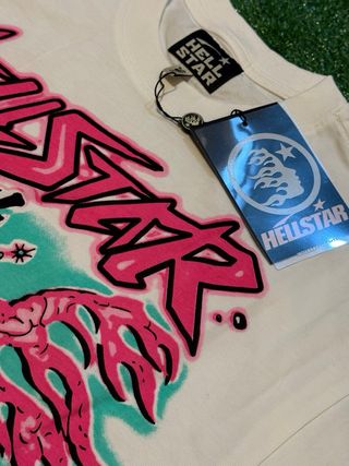 Camiseta Hellstar Blanca y Rosa
