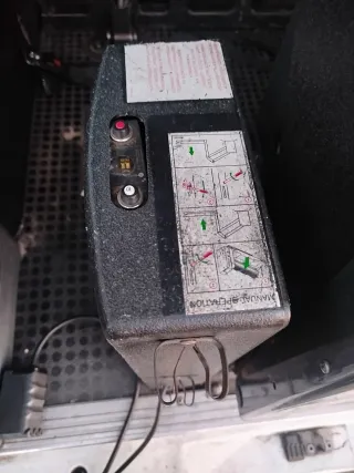 Plataforma elevadora para furgoneta