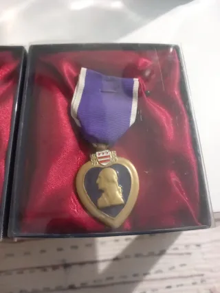 Lote de Medallas y Condecoraciones