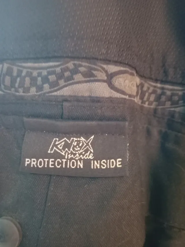 Chaqueta MQP Know.Talla L