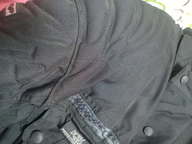 Chaqueta MQP Know.Talla L